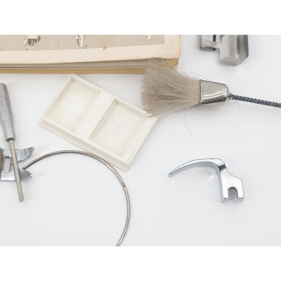 Sears Roebuck & Co. Model 1410 Zig Zag Sewing Machine Instructions and Parts - Picture 11 of 11